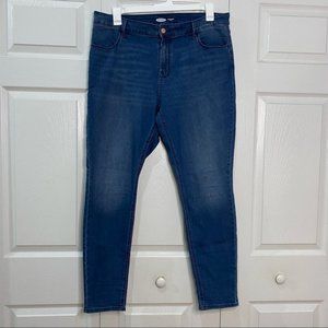 Old Navy Super Skinny Mid-Rise Jeans Medium Wash